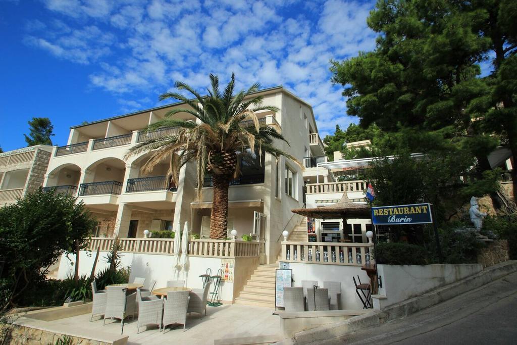 Villa Petra Brela Extérieur photo